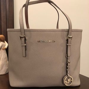 MICHAEL KORS Jet Set Medium Tote